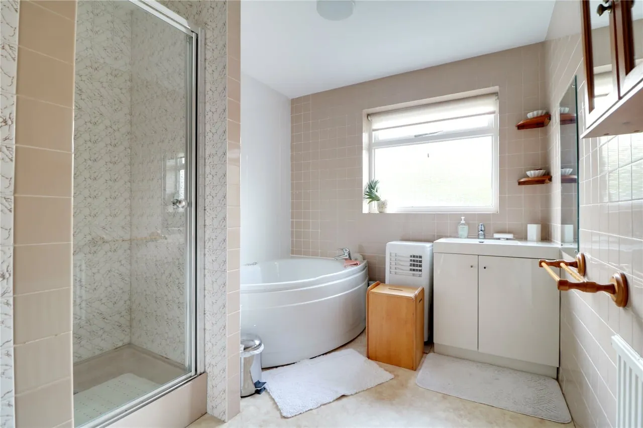 New Road, Worlaby, DN20, photo 15
