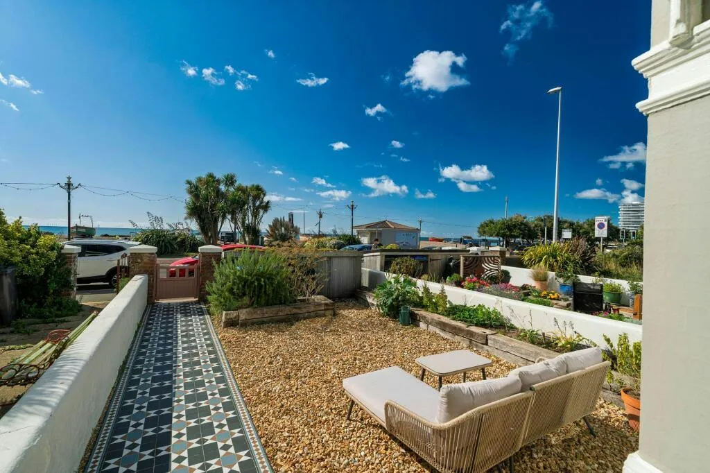 Brighton Road, Worthing, BN11, photo 5
