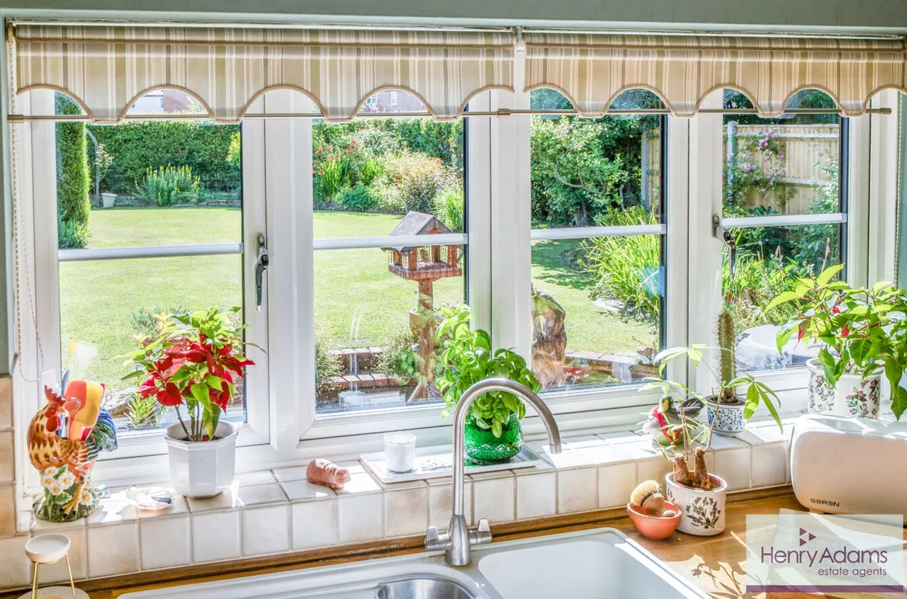 Kidmore Lane, Denmead, PO7, photo 9