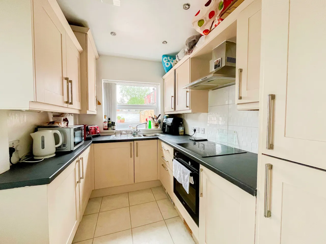Millett Street, Bury, BL9, photo 10