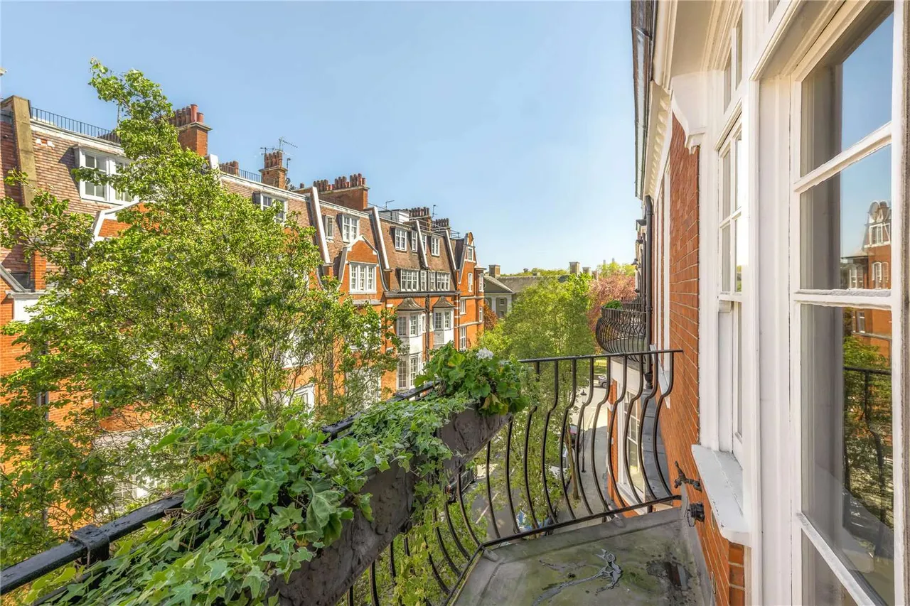 Sloane Court West, London, SW3 4TB, photo 12