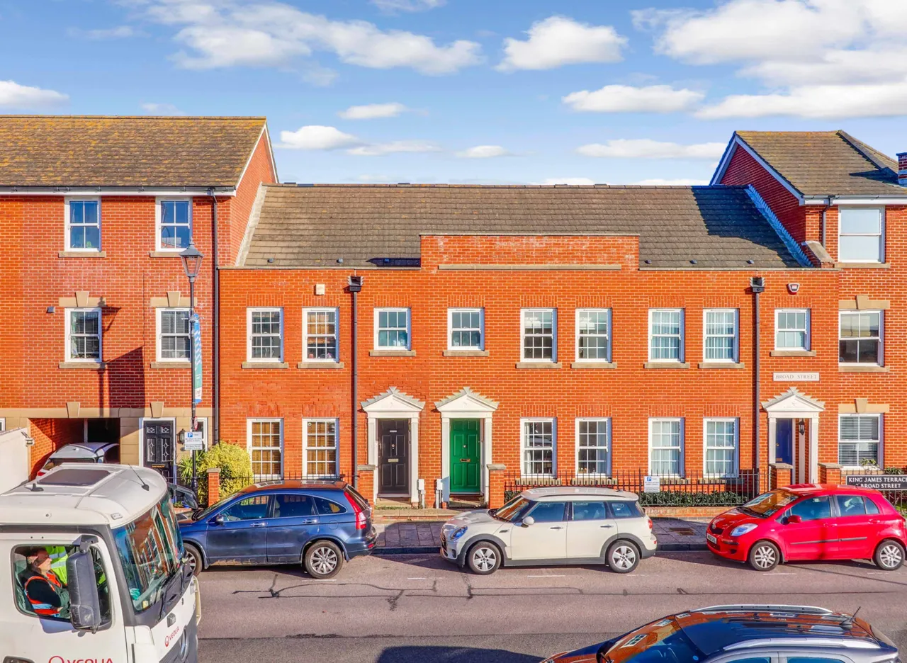 Broad Street, Portsmouth, PO1, photo 16