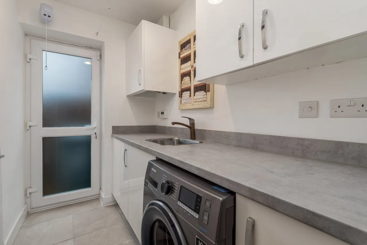 Moborn Close, Tytherington, SK10, photo 7