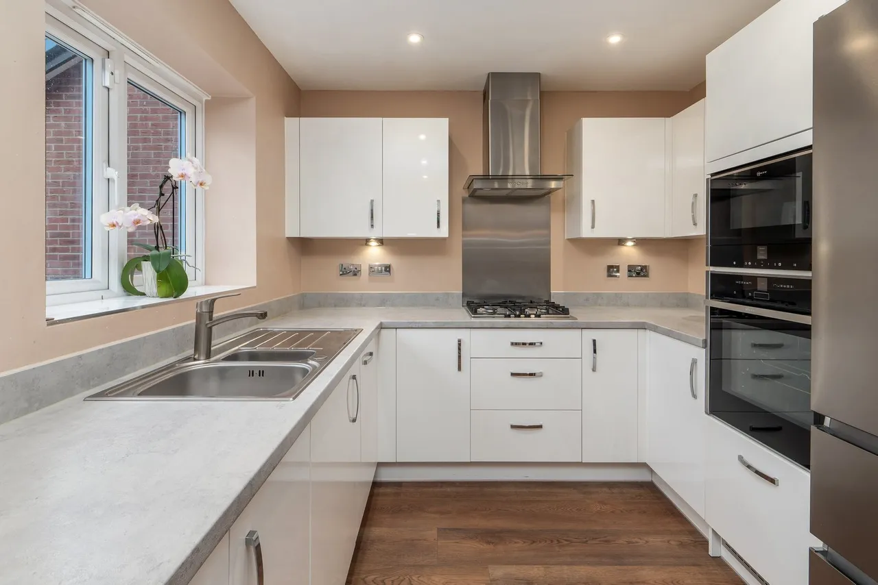Moborn Close, Tytherington, SK10, photo 8