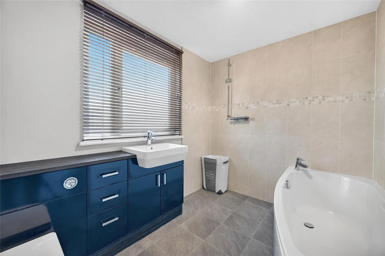 Fern Place, Portlethen, AB12, photo 15