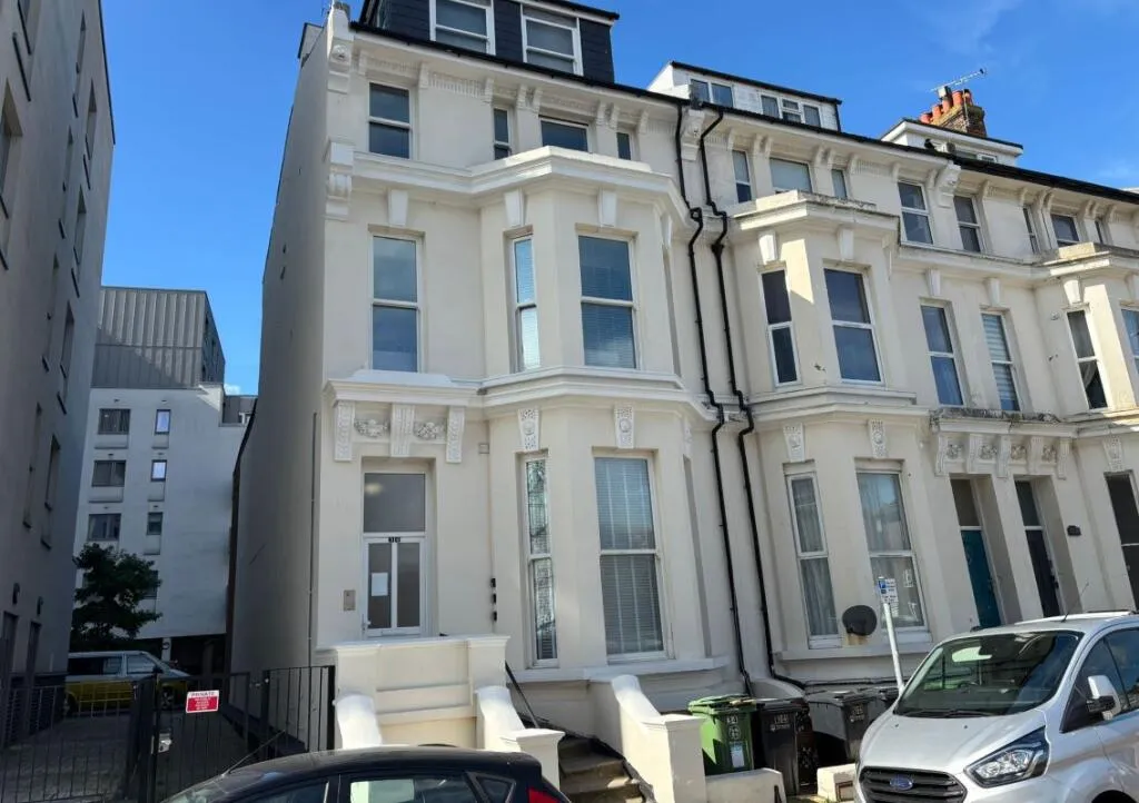 1 bed flat for sale — Alhambra Road, Southsea, Portsmouth, PO4