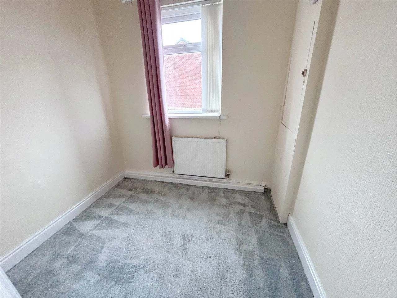 Radclyffe Street, Middleton, M24, photo 10