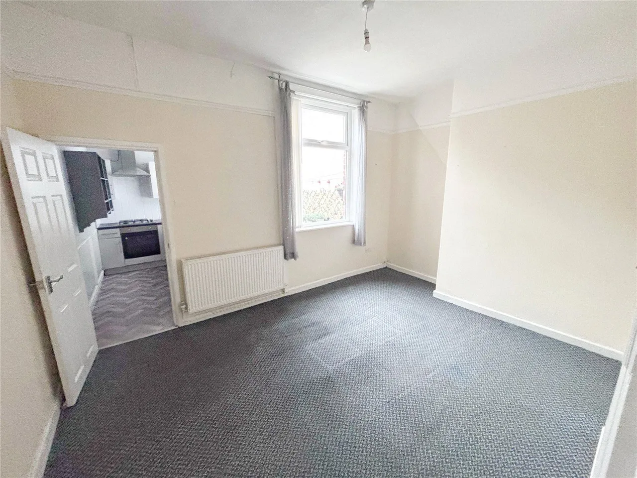 Radclyffe Street, Middleton, M24, photo 5