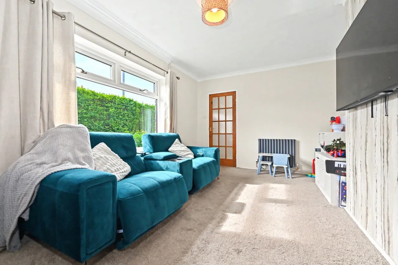 Beaconsfield Drive, Blurton, Stoke-on-trent, photo 7