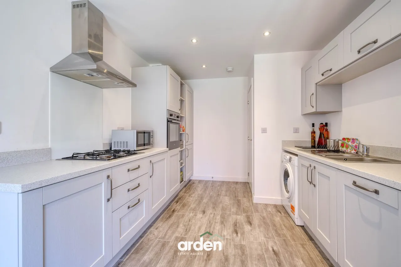 Light Hall Lane, Shirley, B90, photo 3