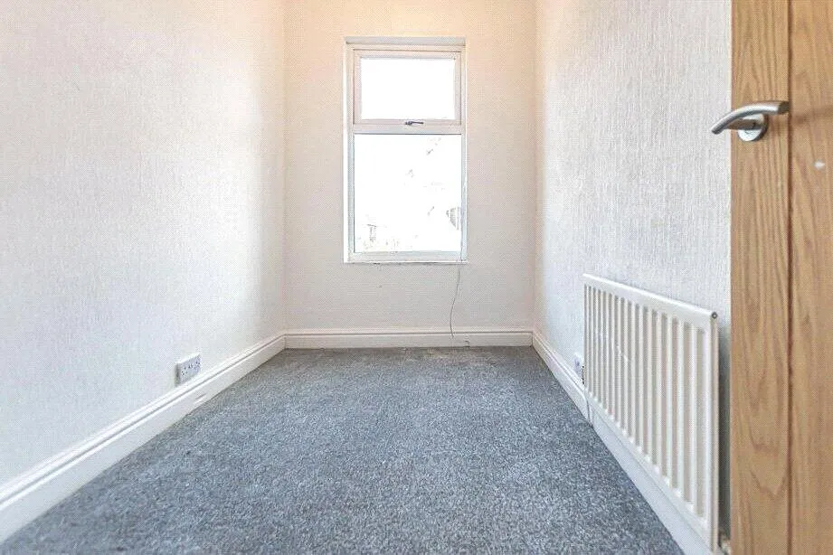 Handfield Road, Liverpool, L22, photo 13