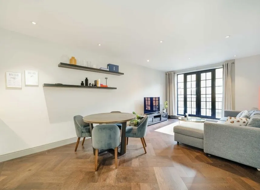 Pratt Mews, Camden Town, NW1, photo 2