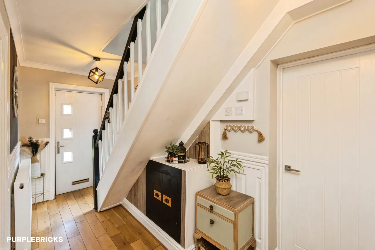 Manor Grove, Leigh, WN7, photo 8