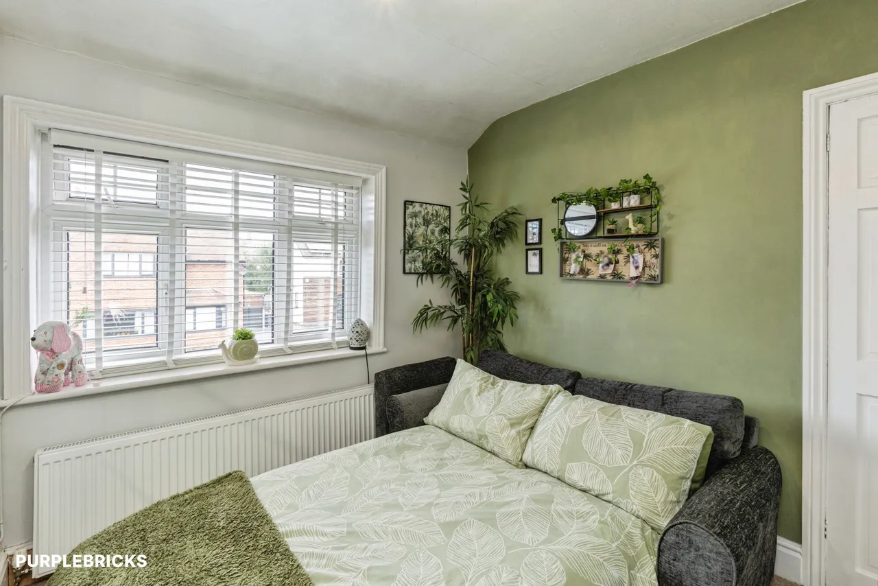 Manor Grove, Leigh, WN7, photo 29