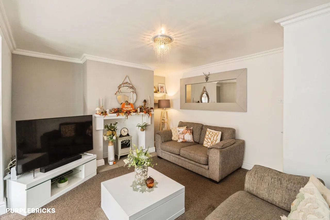 Manor Grove, Leigh, WN7, photo 11