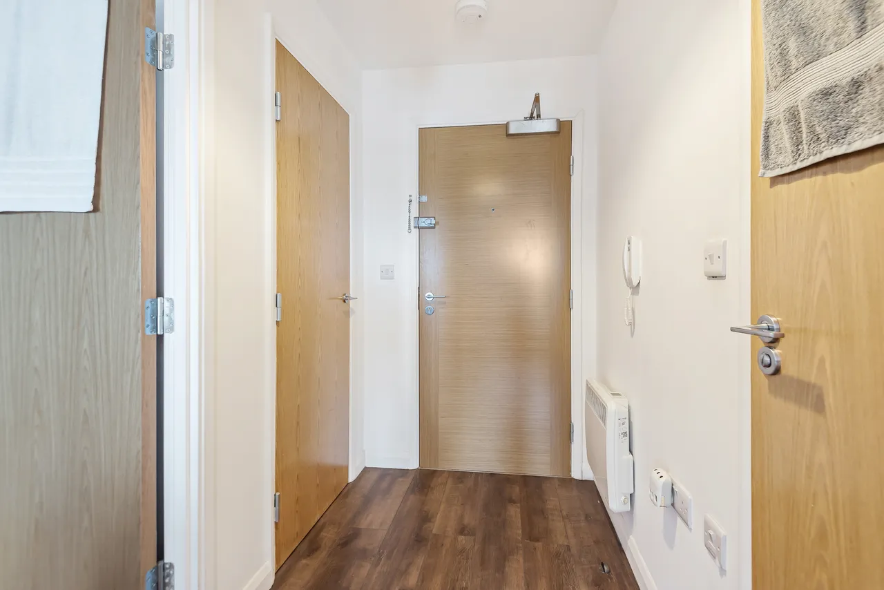 Stoke Road, Slough, London, SL2, photo 2