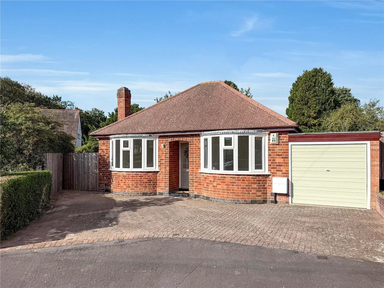 3 bed house for sale, Charnwood Drive, Thurnby, LE7