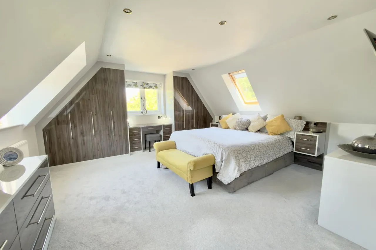 The Coach House, BH8, photo 12