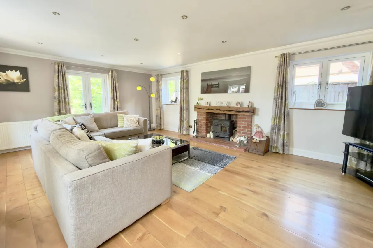 The Coach House, BH8, photo 2