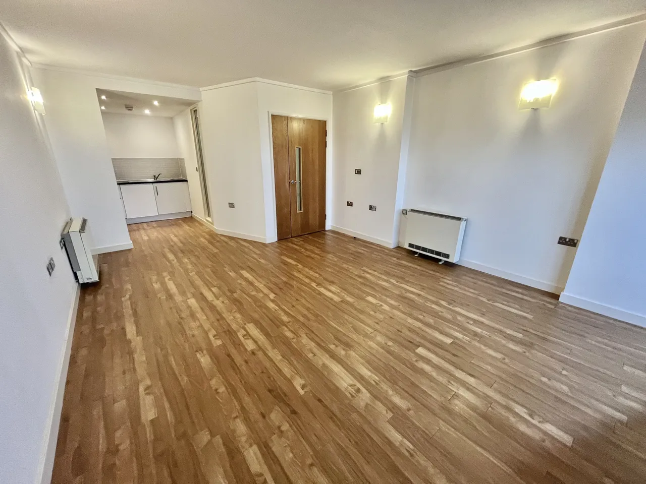2 bed flat to rent, Bolero Square, Nottingham, NG1