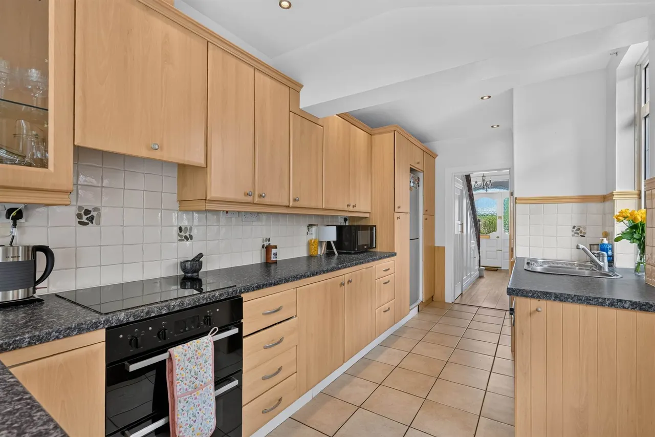 Ladas Drive, Belfast, BT6, photo 16