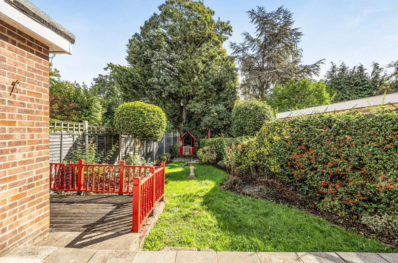 Forest Close, Chandler's Ford, SO53, photo 16