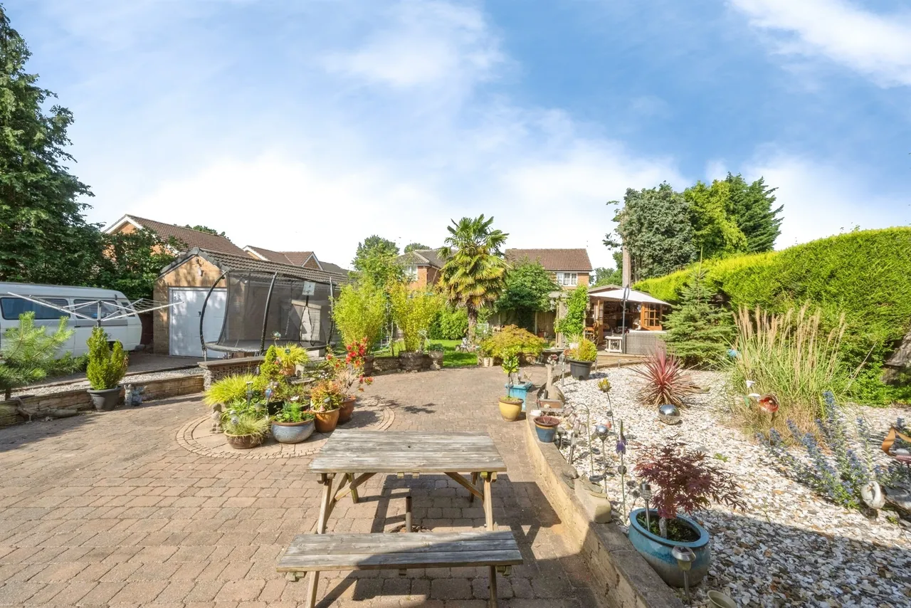 St. Marys Road, Dunsville, DN7, photo 20