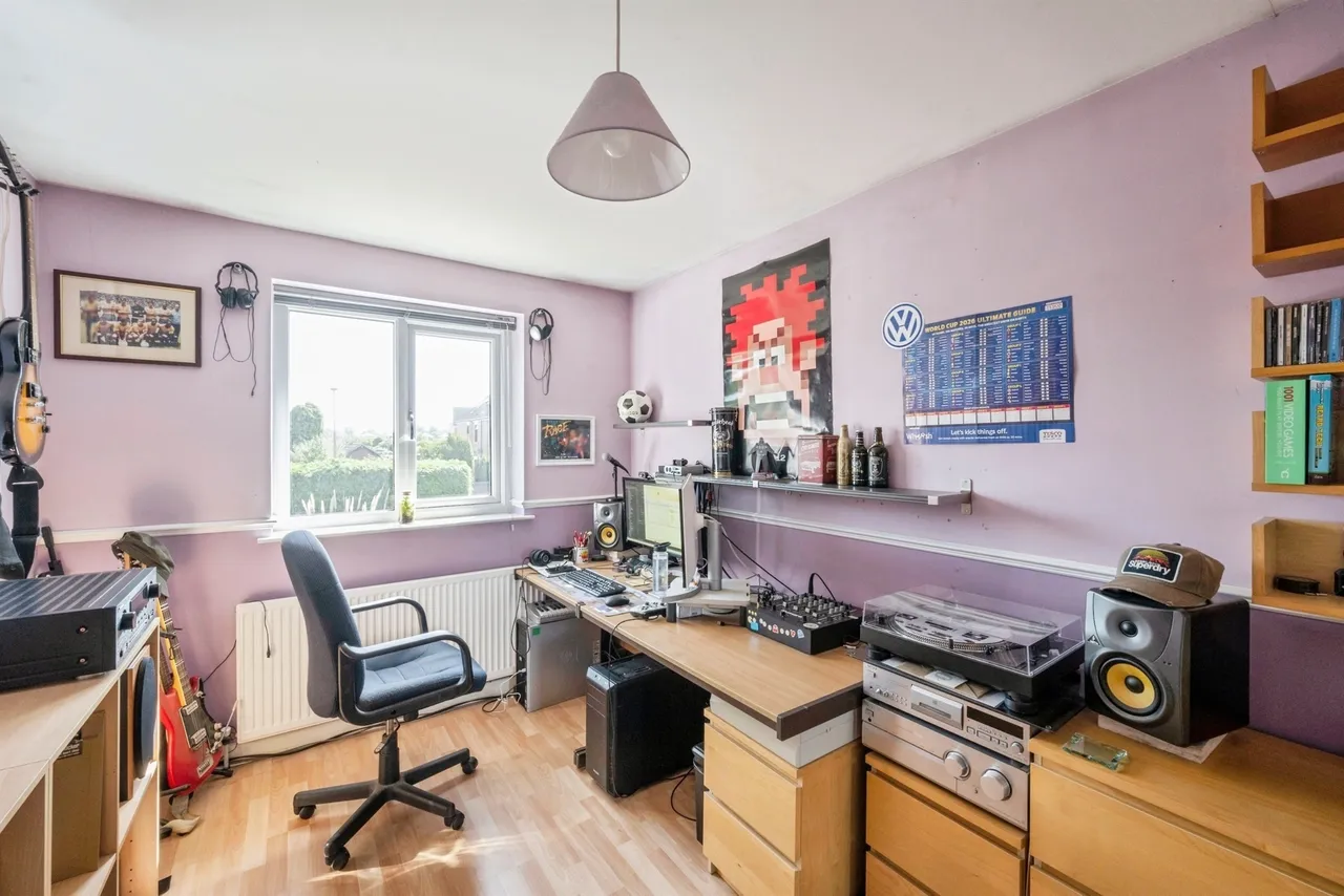St. Marys Road, Dunsville, DN7, photo 11