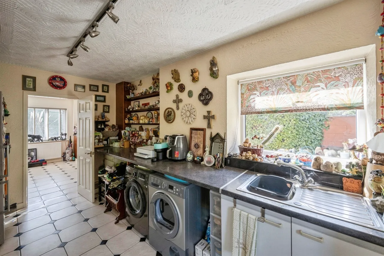 St. Marys Road, Dunsville, DN7, photo 9