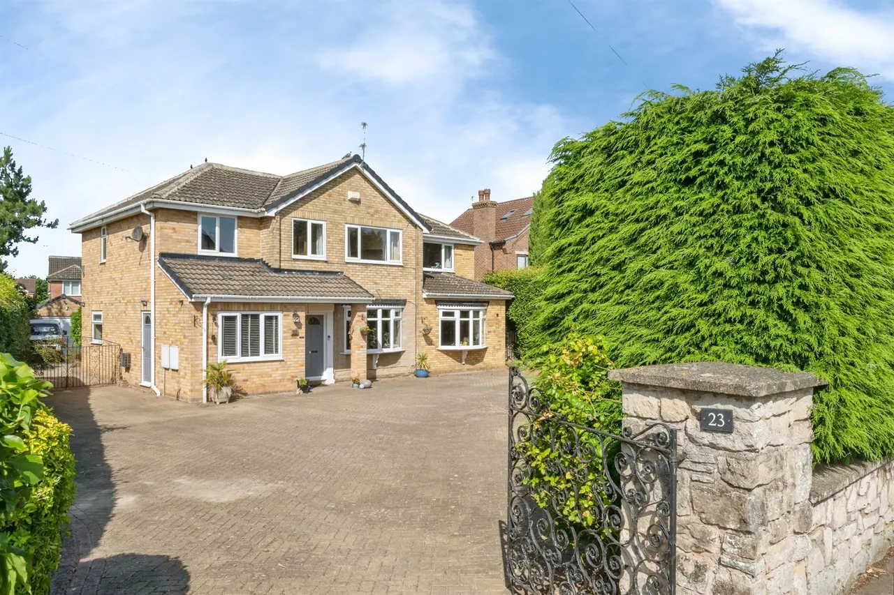 4 bed house for sale, St. Marys Road, Dunsville, DN7