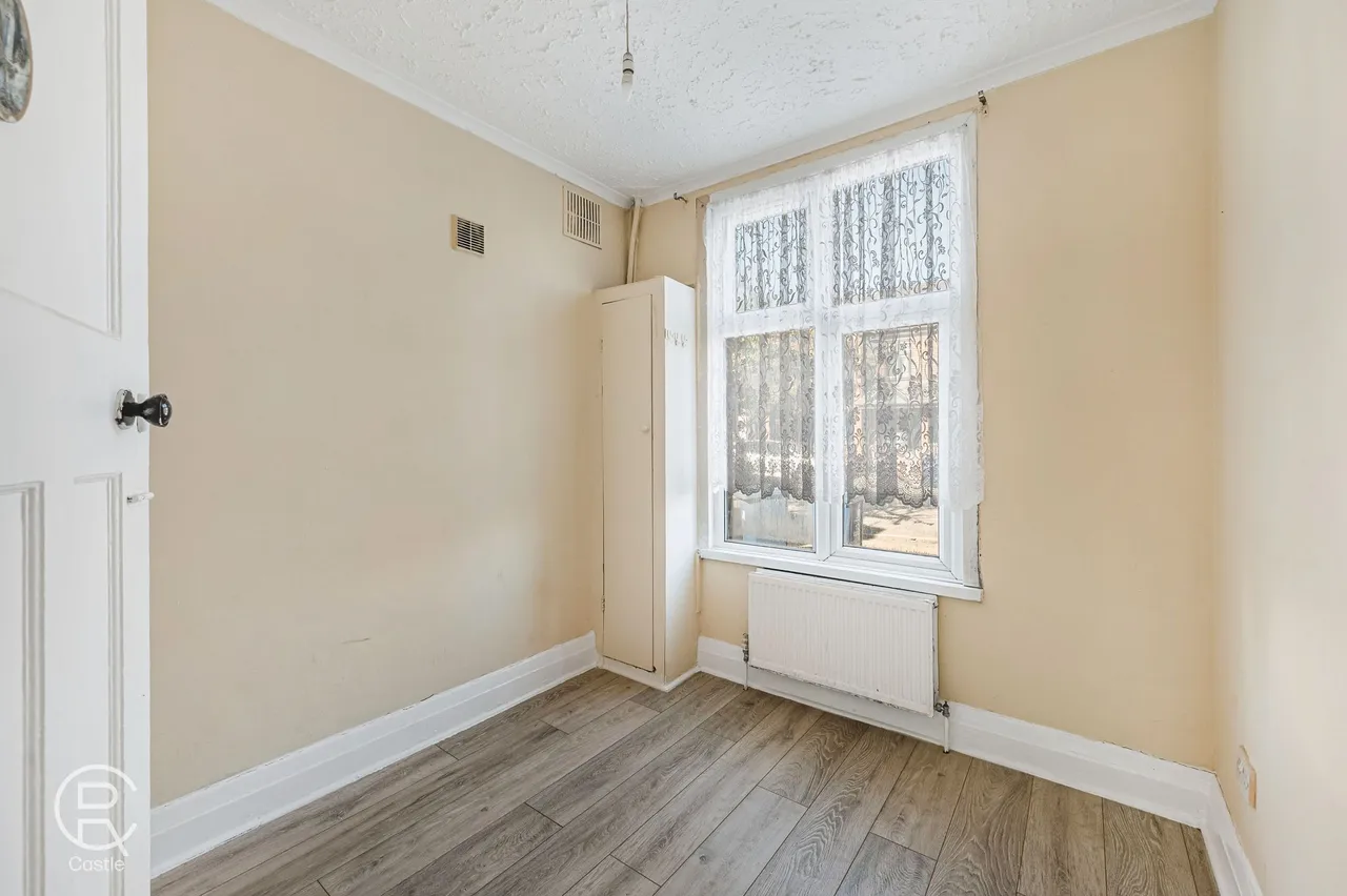 Church Avenue, Southall, UB2, photo 9