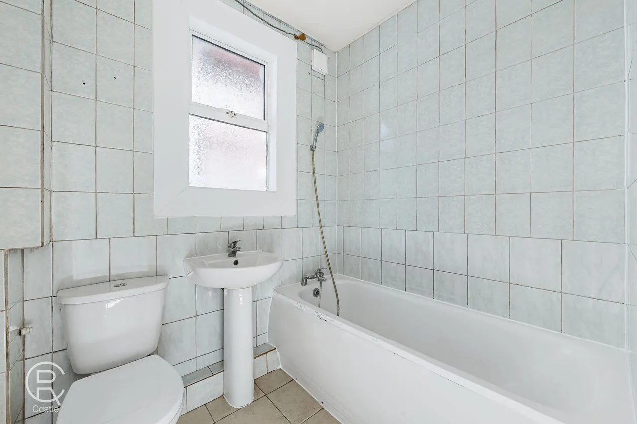 Church Avenue, Southall, UB2, photo 10