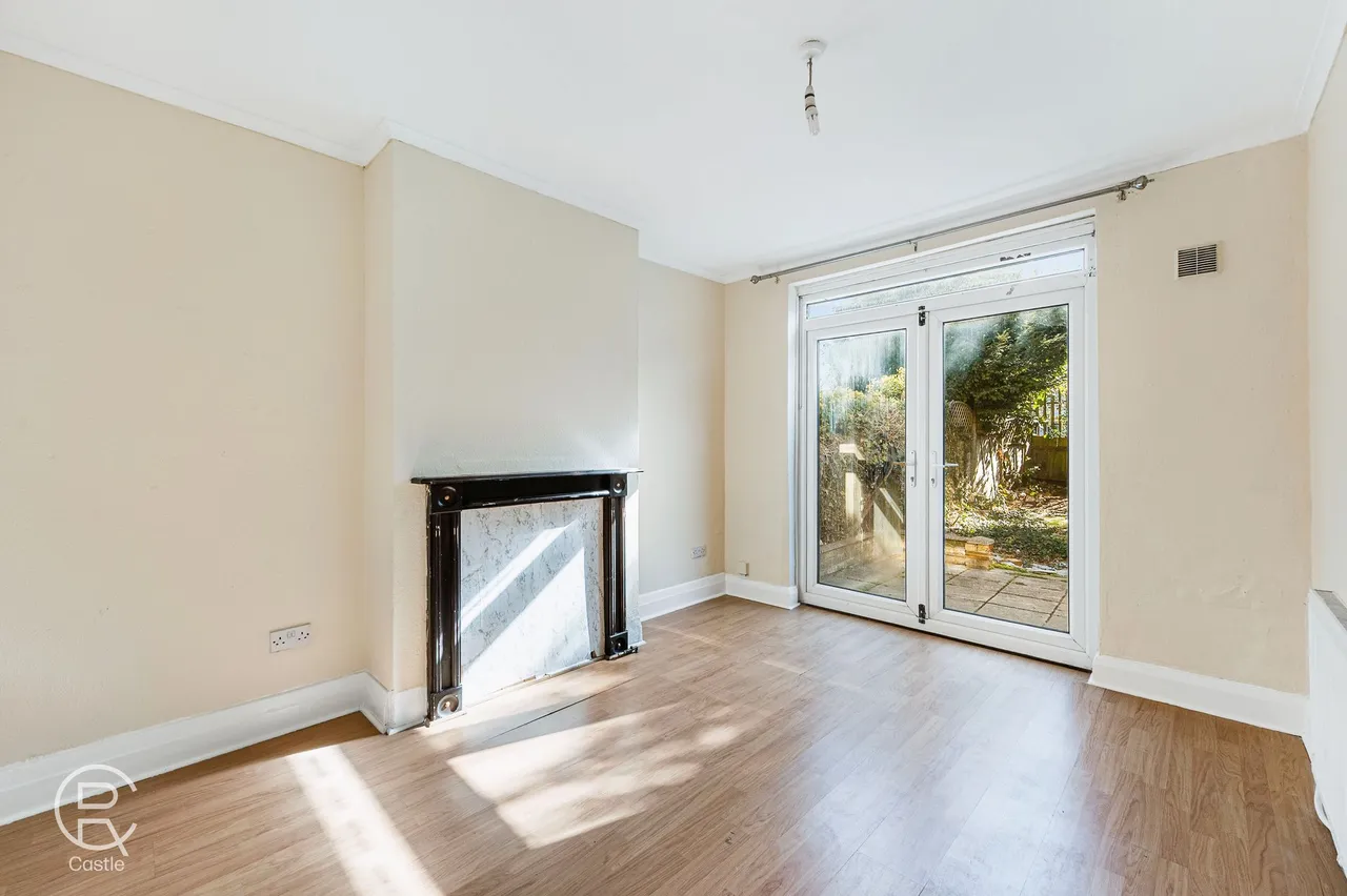 Church Avenue, Southall, UB2, photo 2