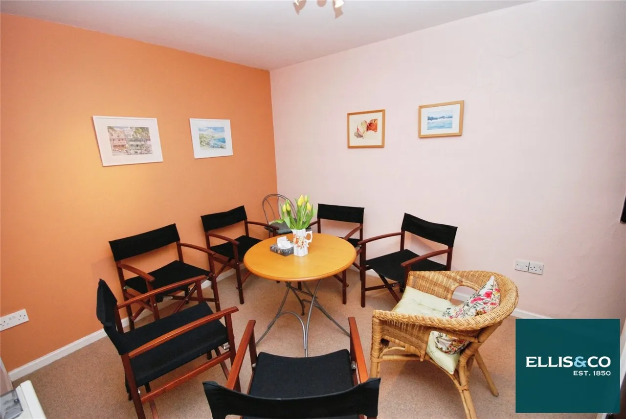 Britten Close, Golders Green, NW11, photo 6
