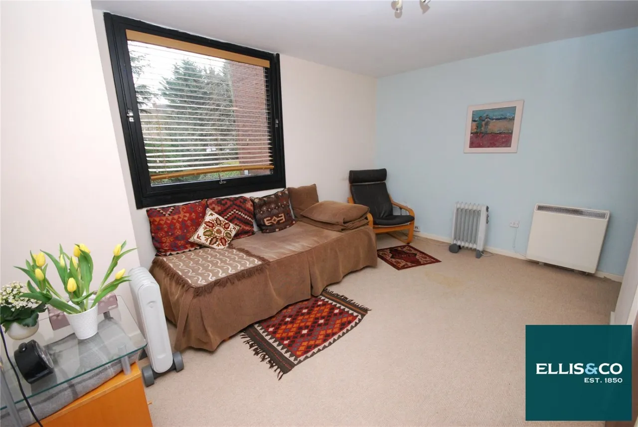Britten Close, Golders Green, NW11, photo 7