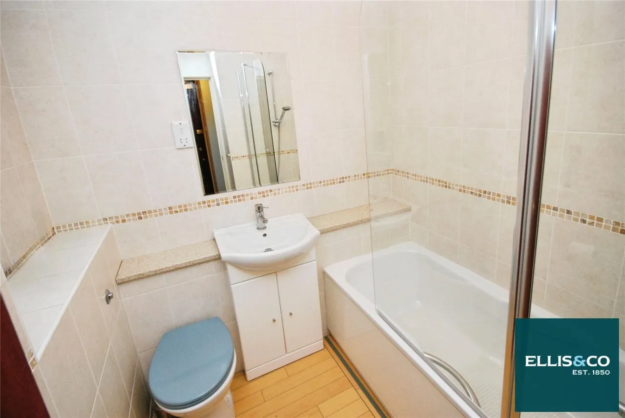 Britten Close, Golders Green, NW11, photo 9