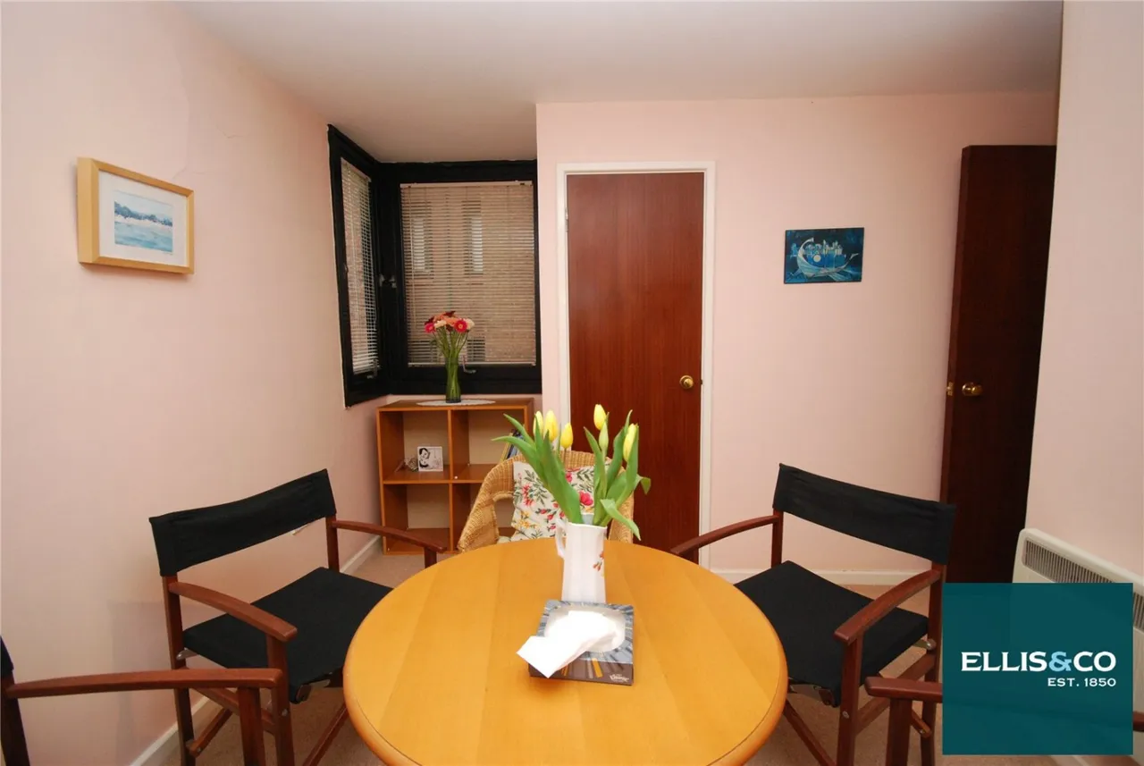 Britten Close, Golders Green, NW11, photo 11