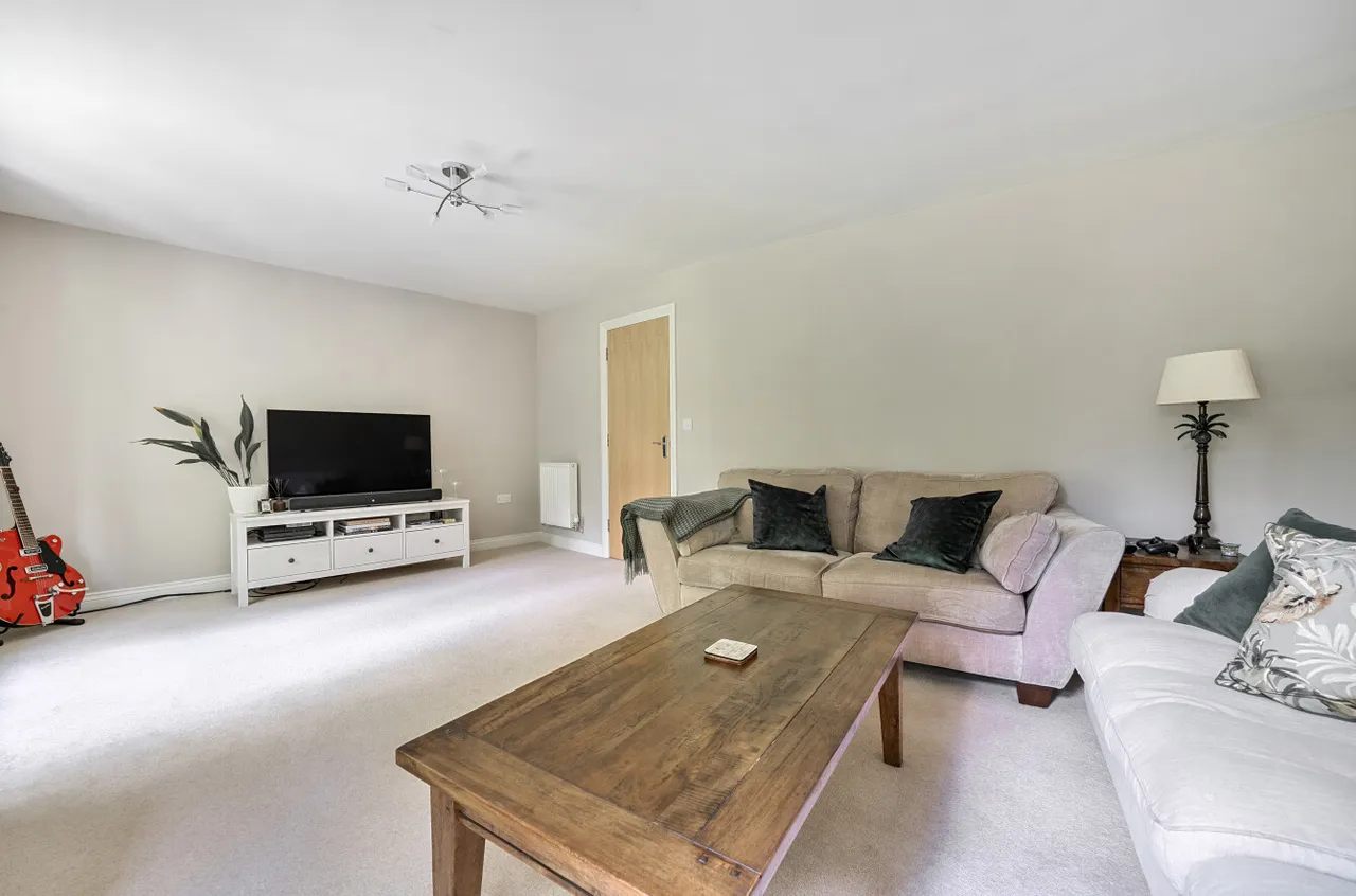 Royal Crescent, Winchester, SO22, photo 16