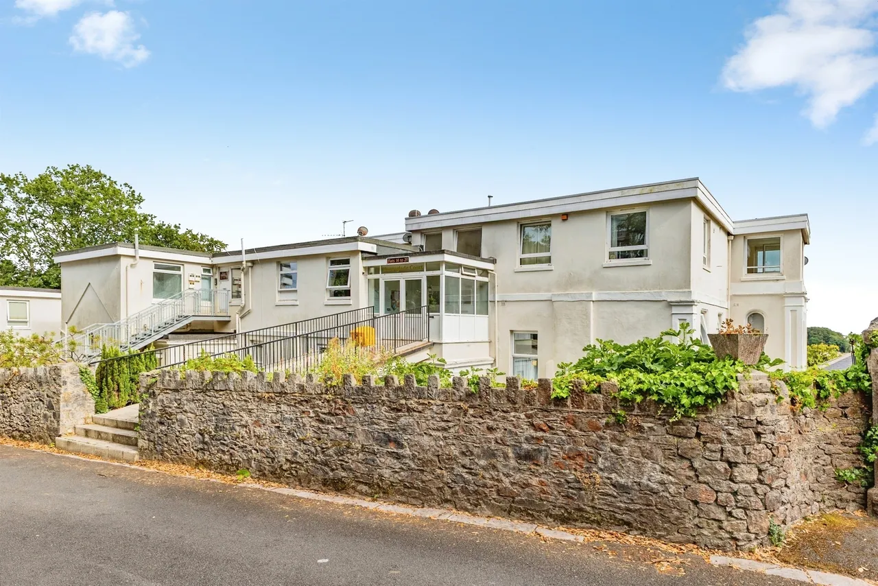 1 bed flat for sale — Higher Warberry Road, Torquay