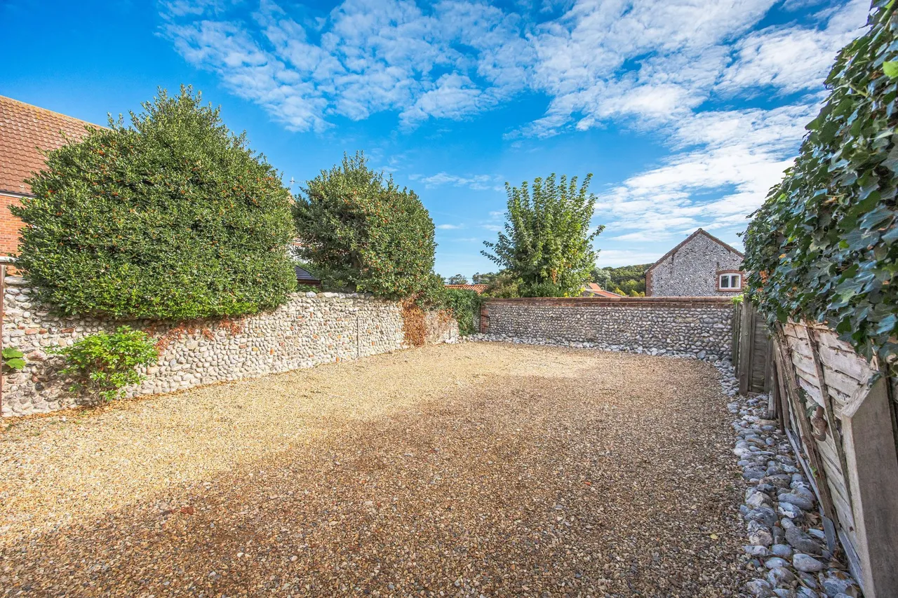 Impressive Flint Cottage in the Super, photo 16