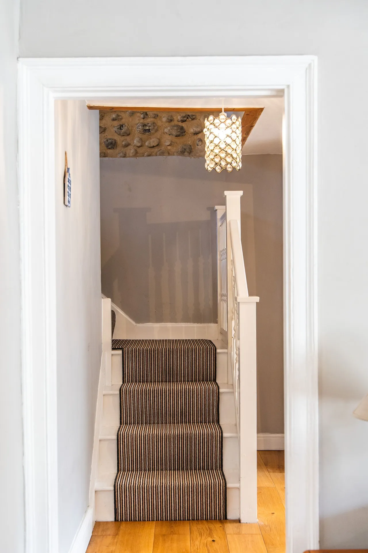 Impressive Flint Cottage in the Super, photo 9