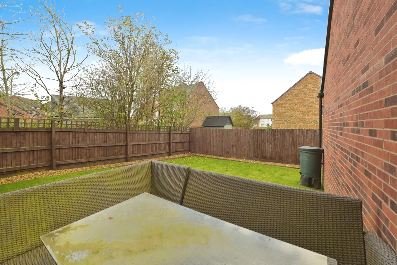 Damselfly Road, Northampton, Northamptonshire, NN4, photo 15