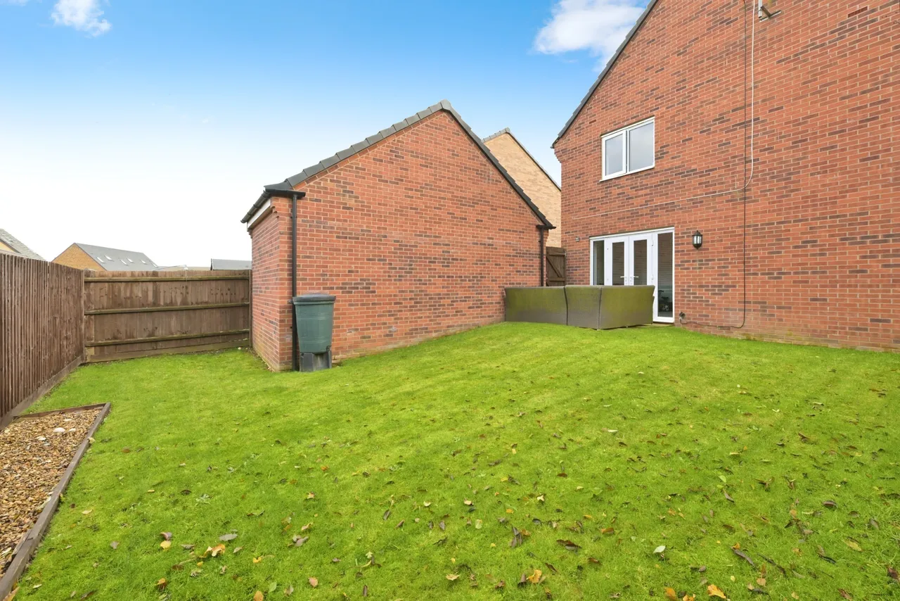 Damselfly Road, Northampton, Northamptonshire, NN4, photo 14