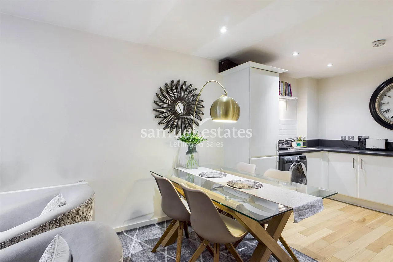 2 Chapter Way, London, SW19 2RY, photo 4