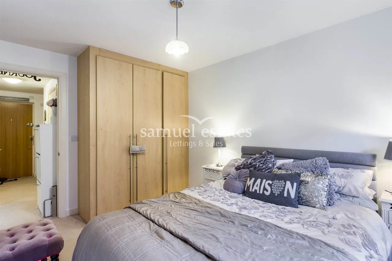 2 Chapter Way, London, SW19 2RY, photo 8