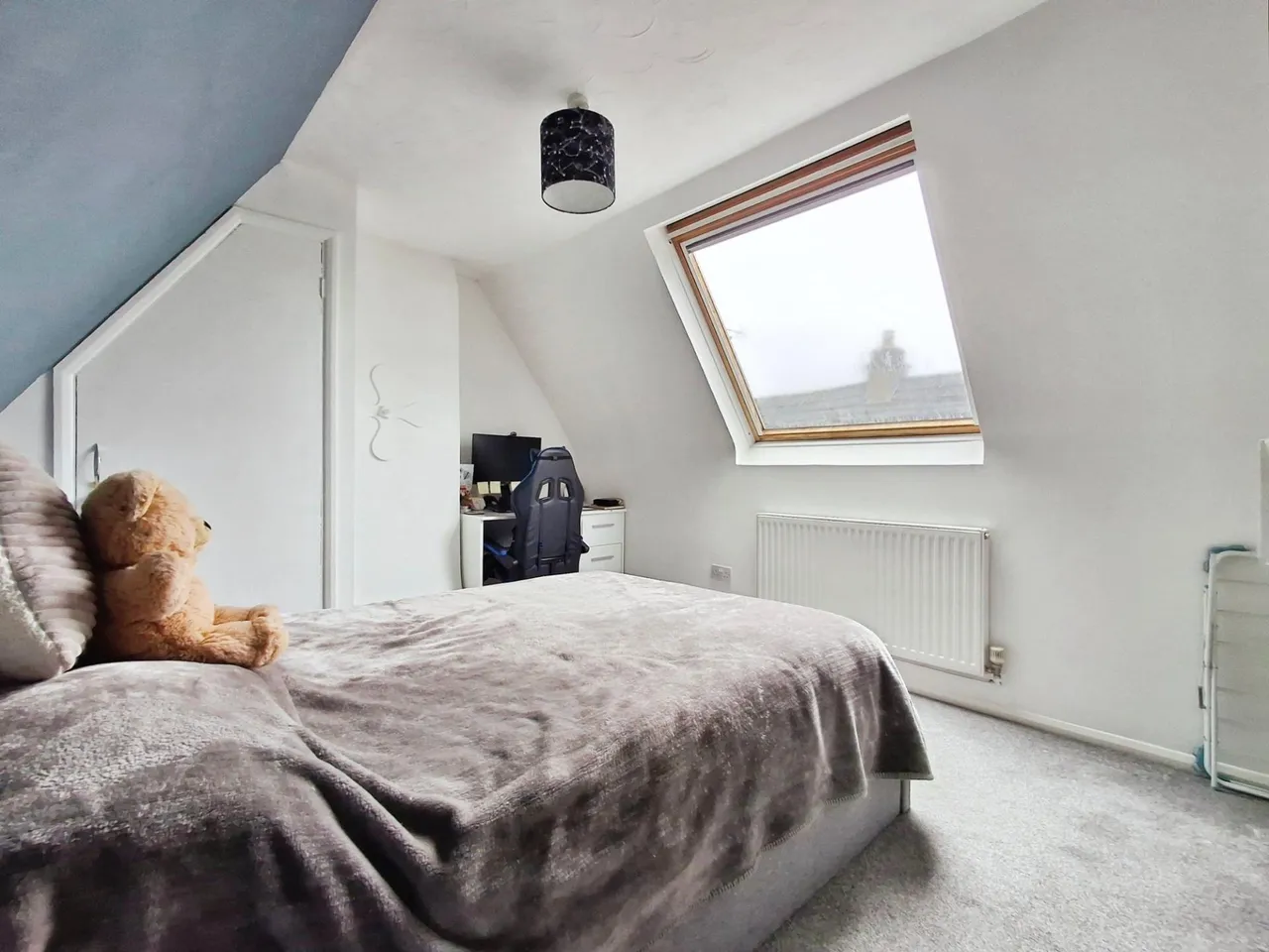 High Street, Morton, PE10, photo 16