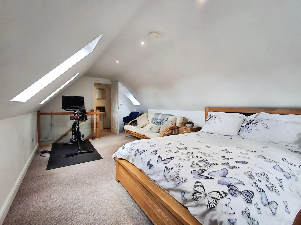 High Street, Morton, PE10, photo 23