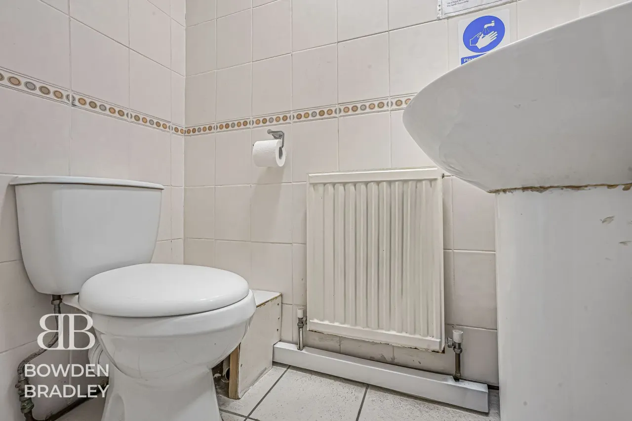 Havering Road, Collier Row, RM1, photo 31