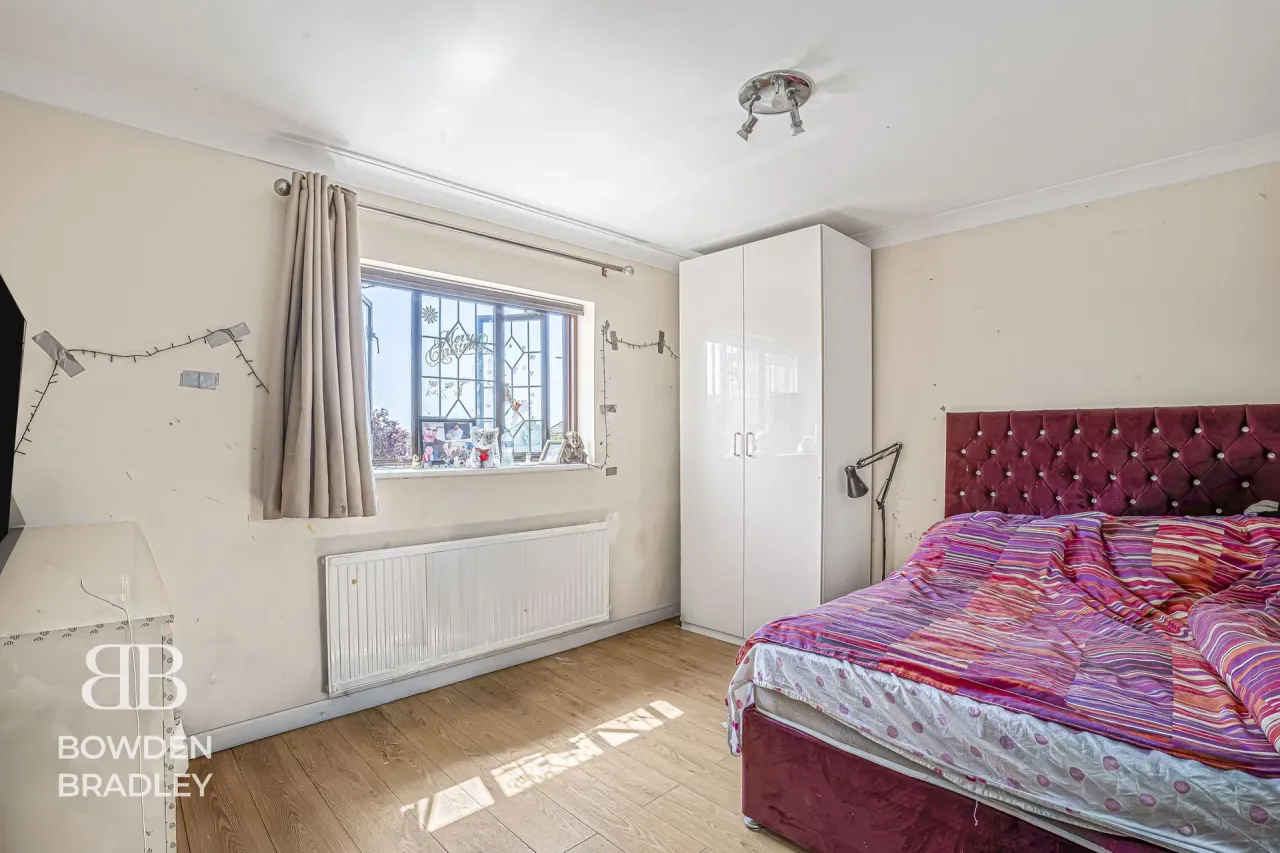 Havering Road, Collier Row, RM1, photo 12