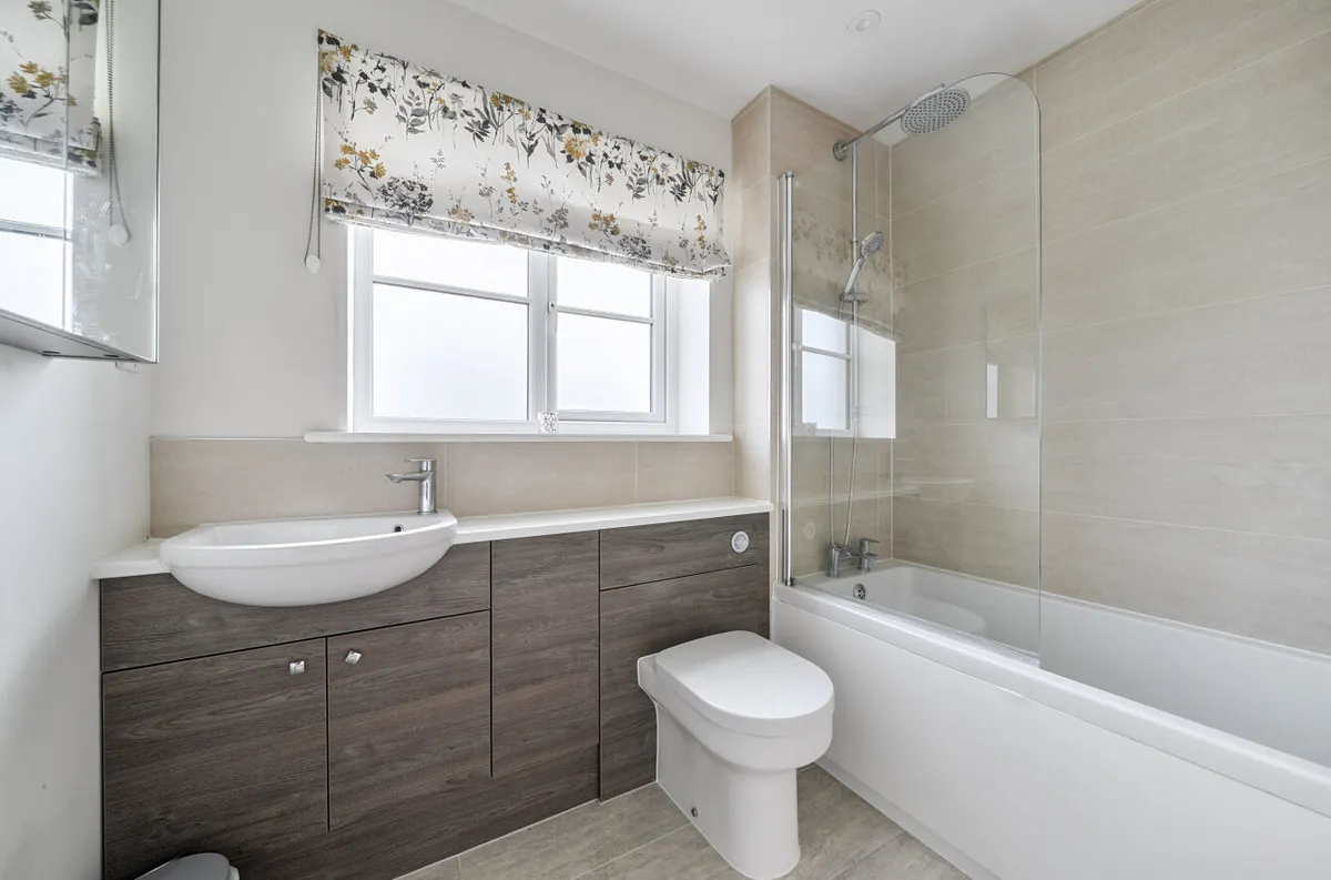 Kings Close, Arundel, BN18, photo 10